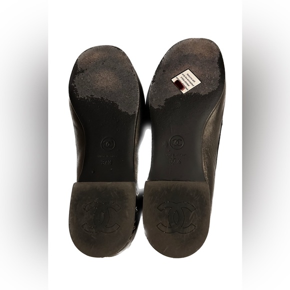 Chanel Women 21C mosassins- loafers silver chain around  Size 7 1/2 - Picture 5 of 5